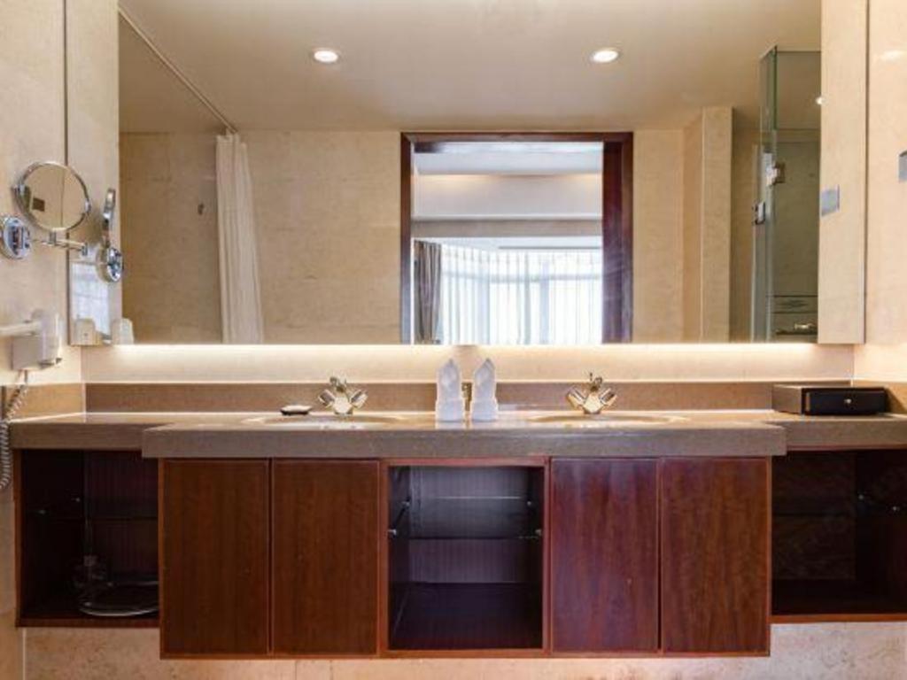 Qingdao Blue Horizon Hotel Licang מראה חיצוני תמונה